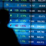 IHSG Terpukul Sentimen Global, Investor Diminta Waspada