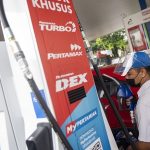 Strategi BBM Indonesia: Tahan Subsidi, Ikuti Pasar Global