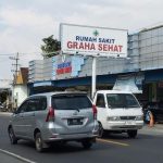 Wujud Kepedulian, RS Graha Sehat Kraksaan Daftarkan Warga Sekitar Lingkungan Sebagai Peserta JKN