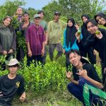 Sinergi di Ladang Sambas: Saat Ratusan Mahasiswa Untan Sulap “Pengabdian” Menjadi “Perubahan” di Desa Sejiram