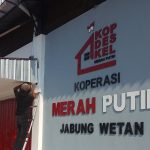Dukung Digitalisasi Desa, KDMP Jabung Wetan Paiton Pasang Jaringan Internet dan CCTV