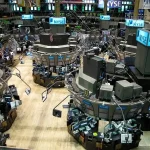 Wall Street Melemah, Yield US Treasury 10 Tahun Tembus 5,29%