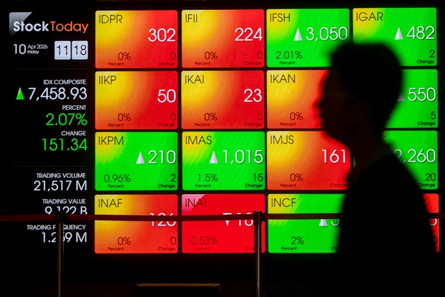 IHSG Dibuka Hijau 0,30%, Rupiah Malah Melemah