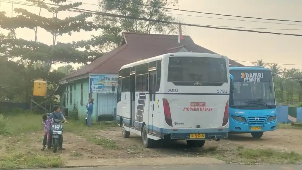 20261009-bus-damri-di-tana-tidung