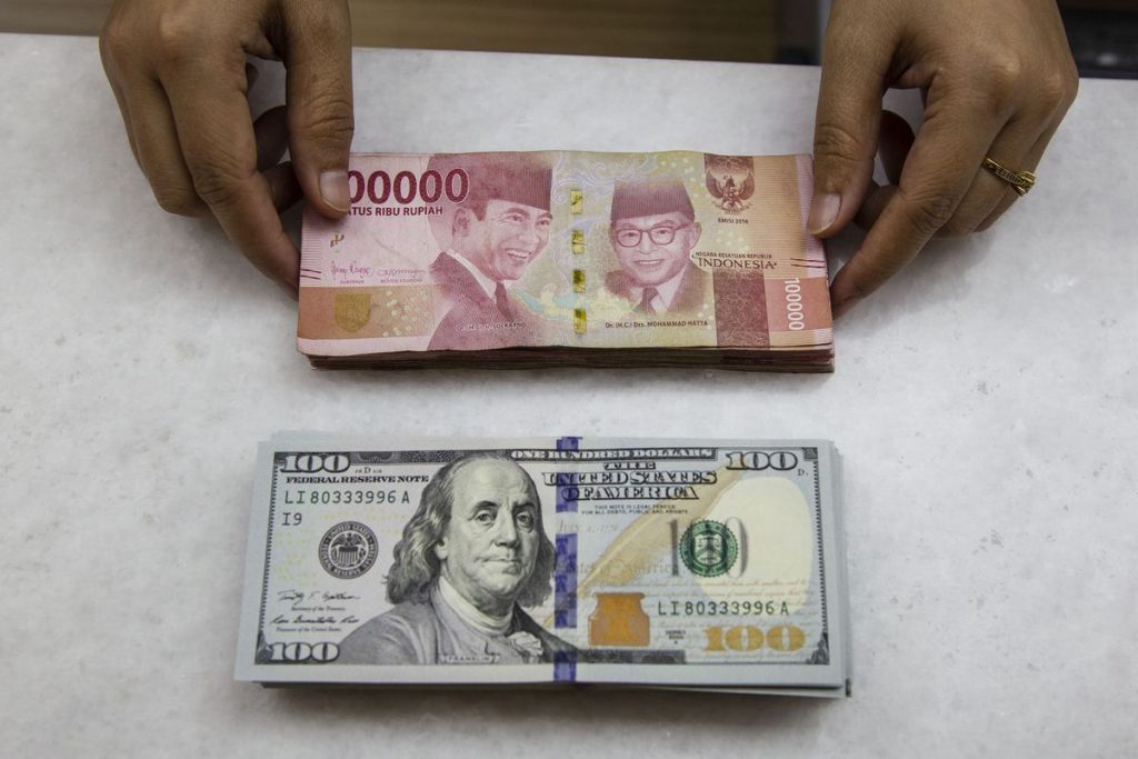 Rupiah Ditutup Rp17.915 per Dolar AS, Mayoritas Mata Uang Asia Ikut Tertekan