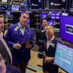 Wall Street Terbelah, Lonjakan Minyak Picu Kekhawatiran Investor