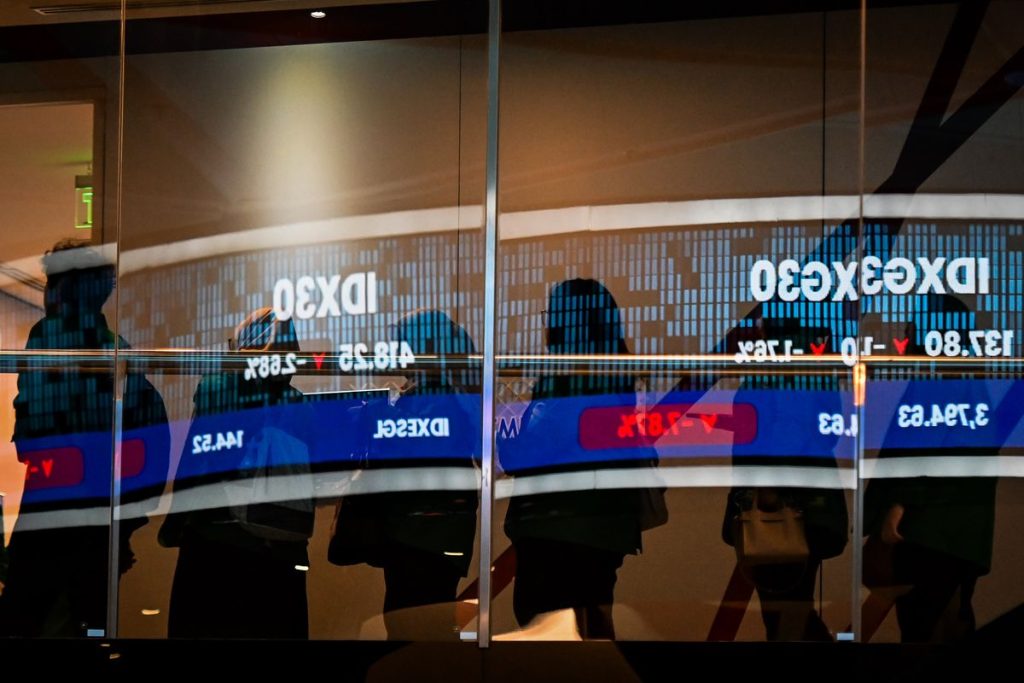IHSG Menguat Sepekan, Penjualan Bersih Investor Asing Masih Besar