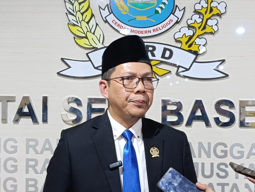 Ketua Komisi II DPRD Tangsel Ricky Yuanda