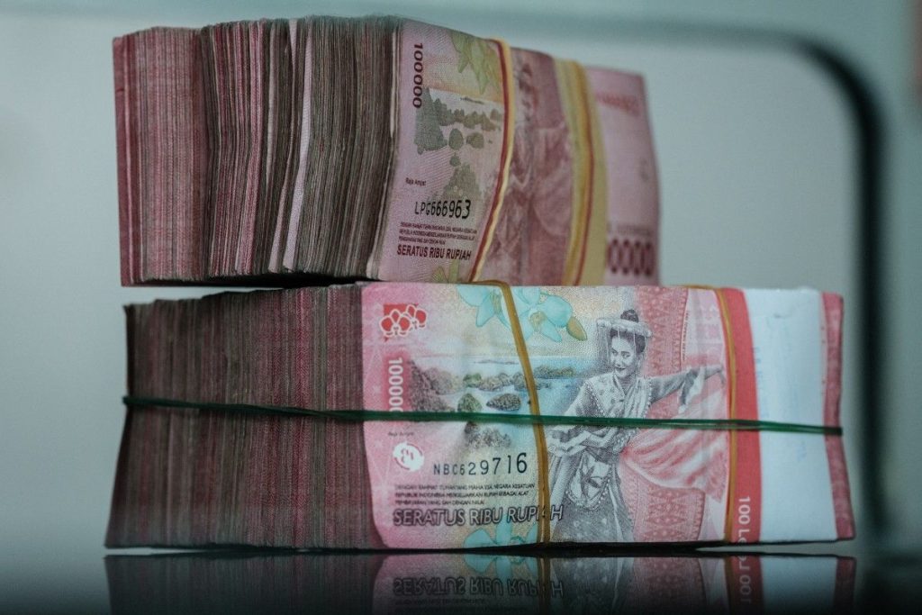 Rupiah Menguat Tipis ke Rp17.873, Tekanan Global Masih Membayangi